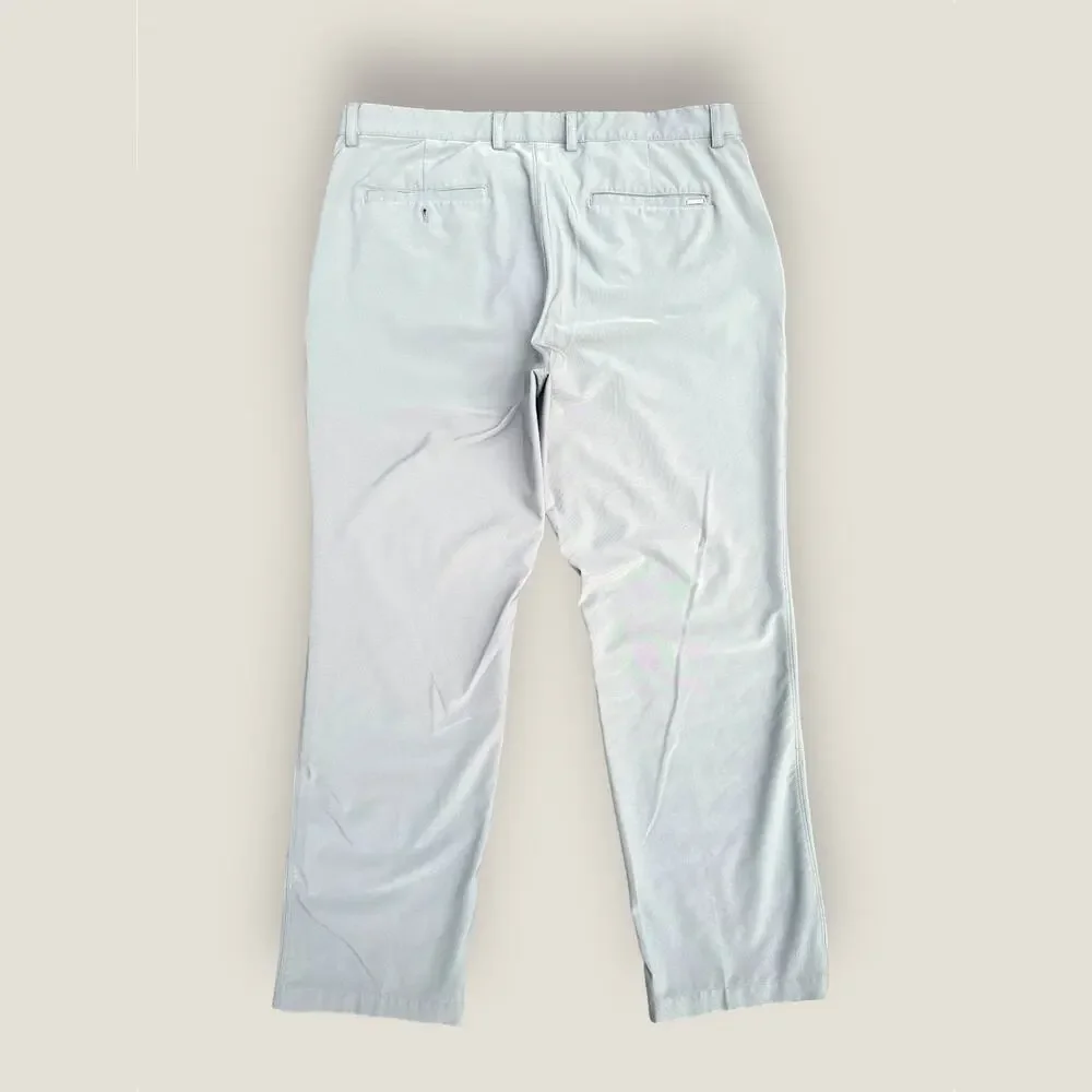 Greg Norman Men’s Golf Performance Gray Flat Front Pants Size: 36x30 - Picture 2 of 5